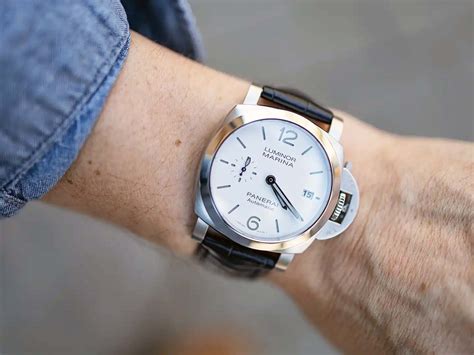 Panerai Luminor 40 White Dial Quaranta Automatic PAM01371.